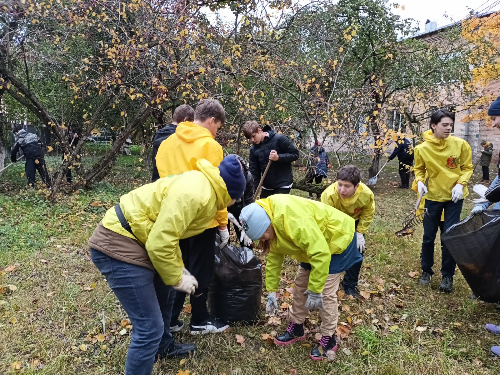 ТРУДОВЫЕ БРИГАДЫ 2